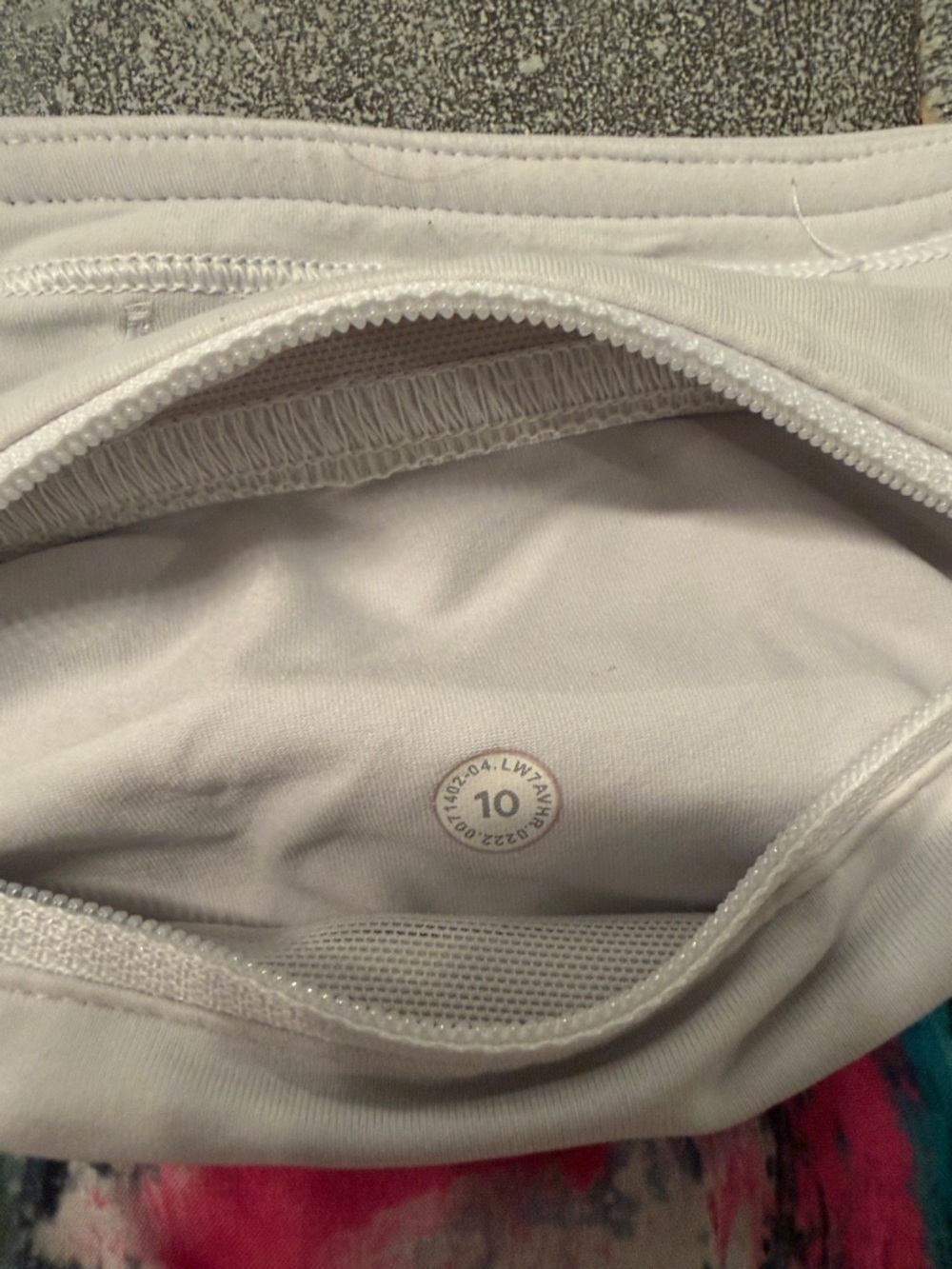 Lululemon Womens White Waist Multicolor Paint-Print Active Short - Picture 3 of 3